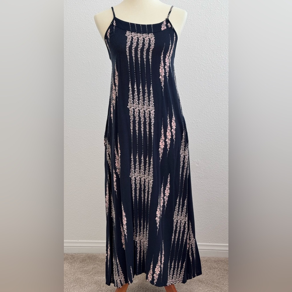 ACE Fashion maxi dress with pockets and adjustable strap
